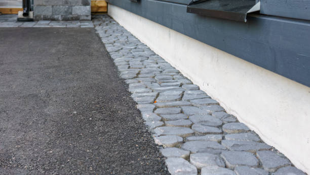 Best Driveway Paving Contractor  in Clifton, TN